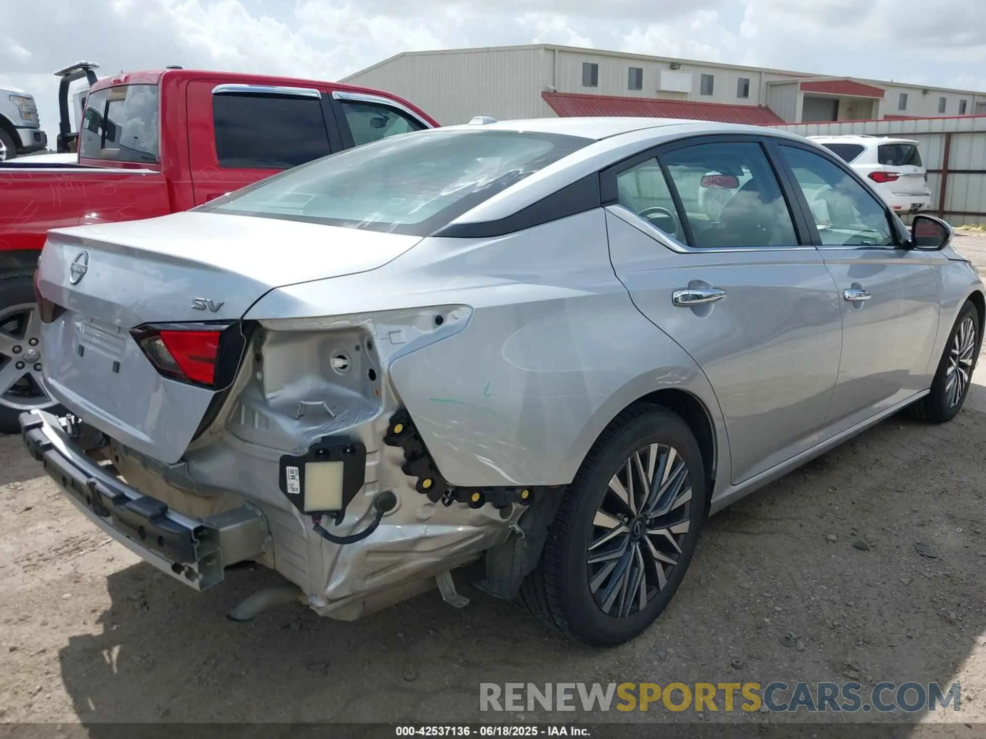 4 Photograph of a damaged car 1N4BL4DV6PN373141 NISSAN ALTIMA 2023