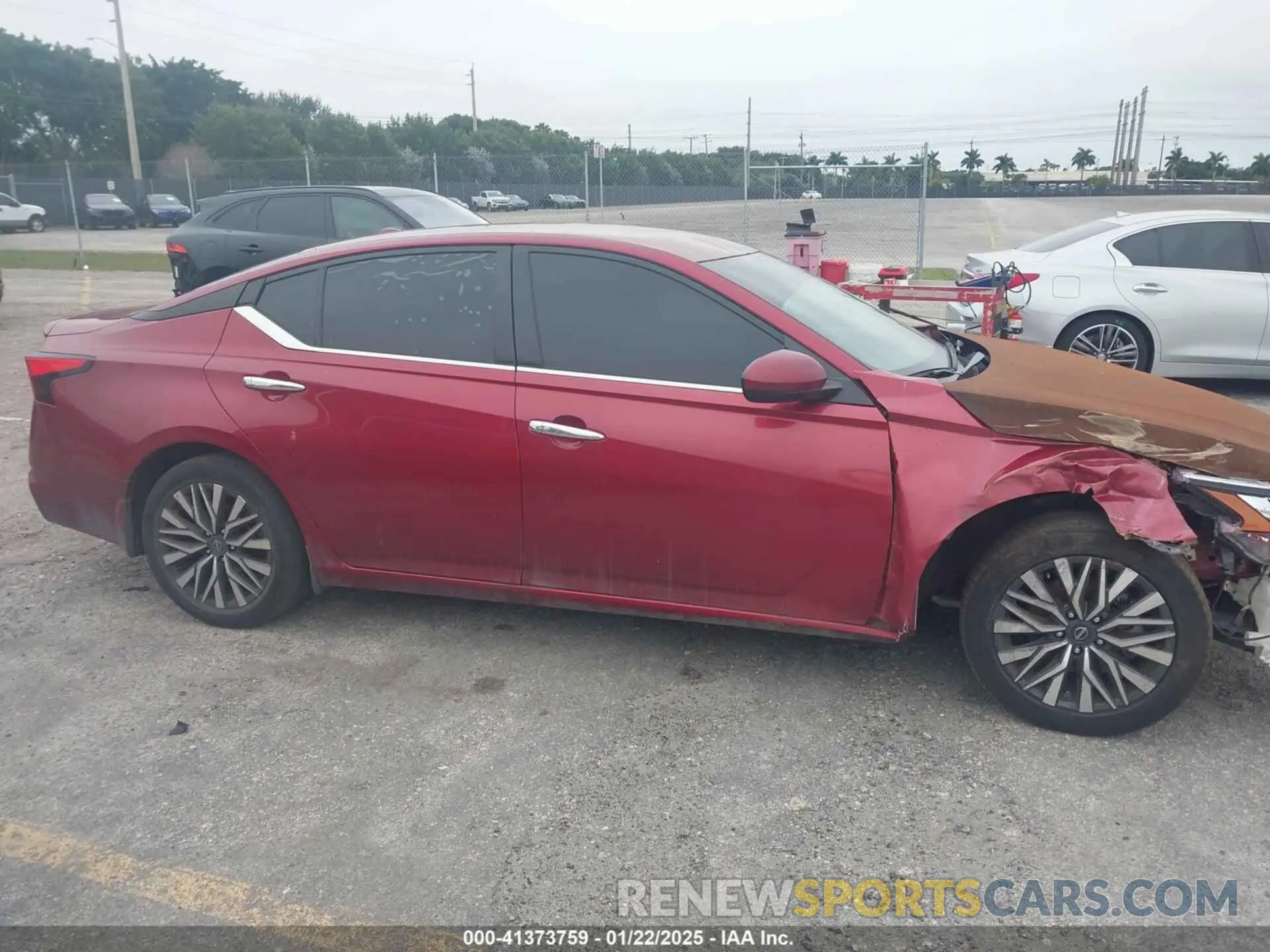 13 Photograph of a damaged car 1N4BL4DV6PN381045 NISSAN ALTIMA 2023
