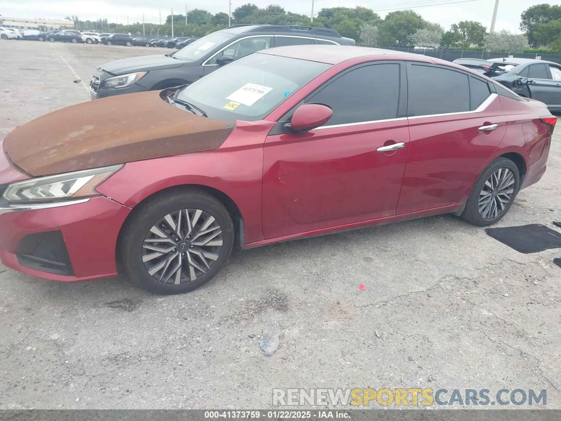 2 Photograph of a damaged car 1N4BL4DV6PN381045 NISSAN ALTIMA 2023