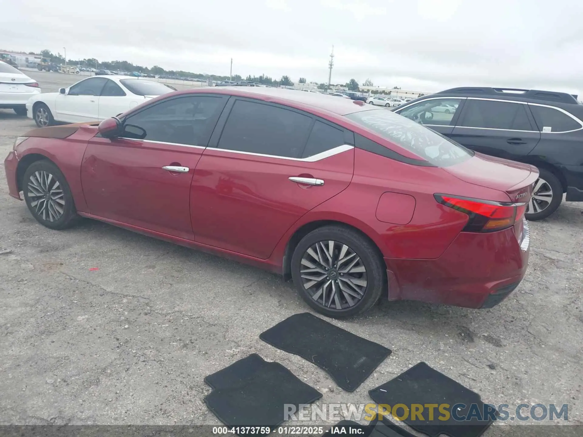3 Photograph of a damaged car 1N4BL4DV6PN381045 NISSAN ALTIMA 2023