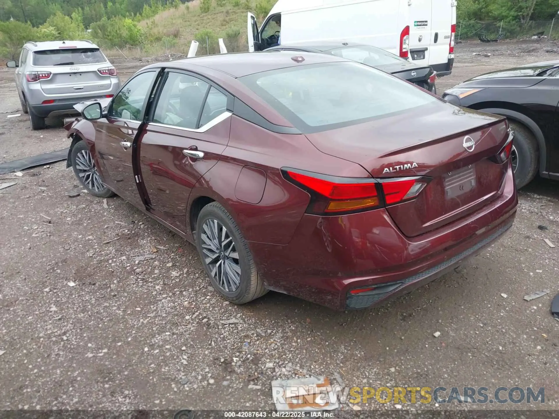 3 Photograph of a damaged car 1N4BL4DV8PN375103 NISSAN ALTIMA 2023
