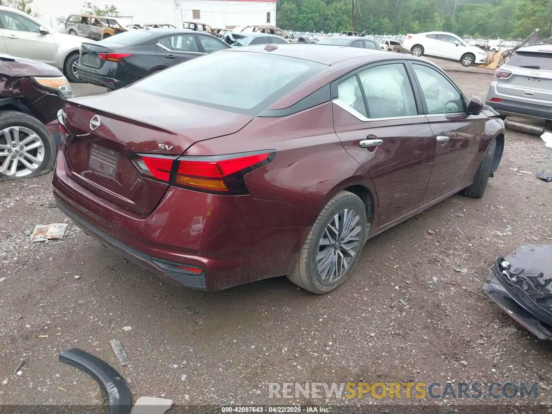 4 Photograph of a damaged car 1N4BL4DV8PN375103 NISSAN ALTIMA 2023