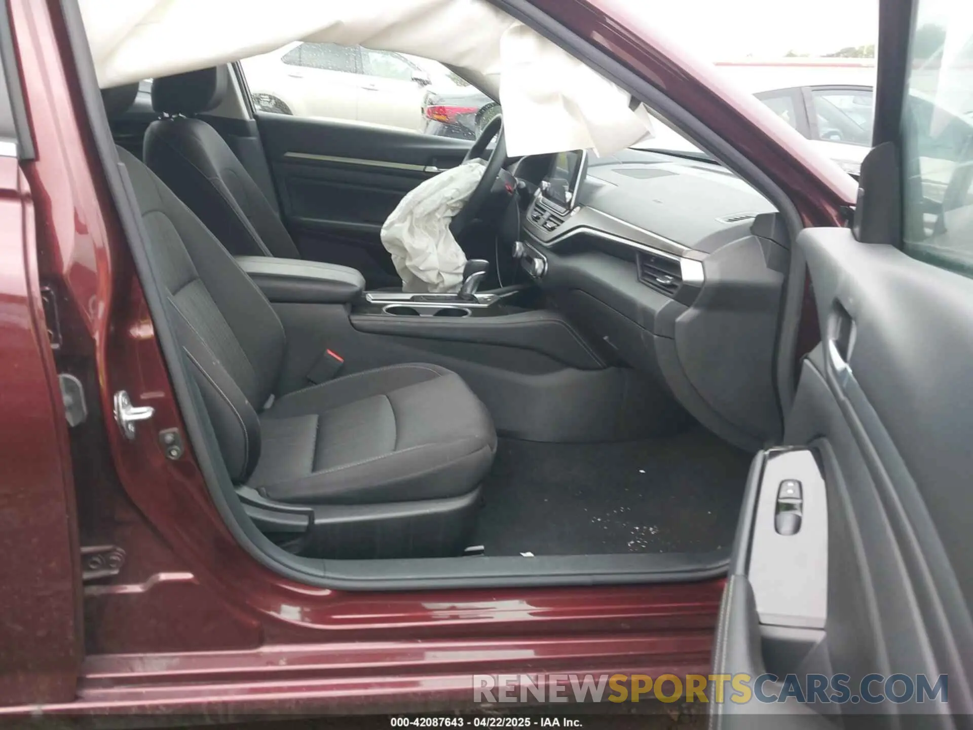 5 Photograph of a damaged car 1N4BL4DV8PN375103 NISSAN ALTIMA 2023