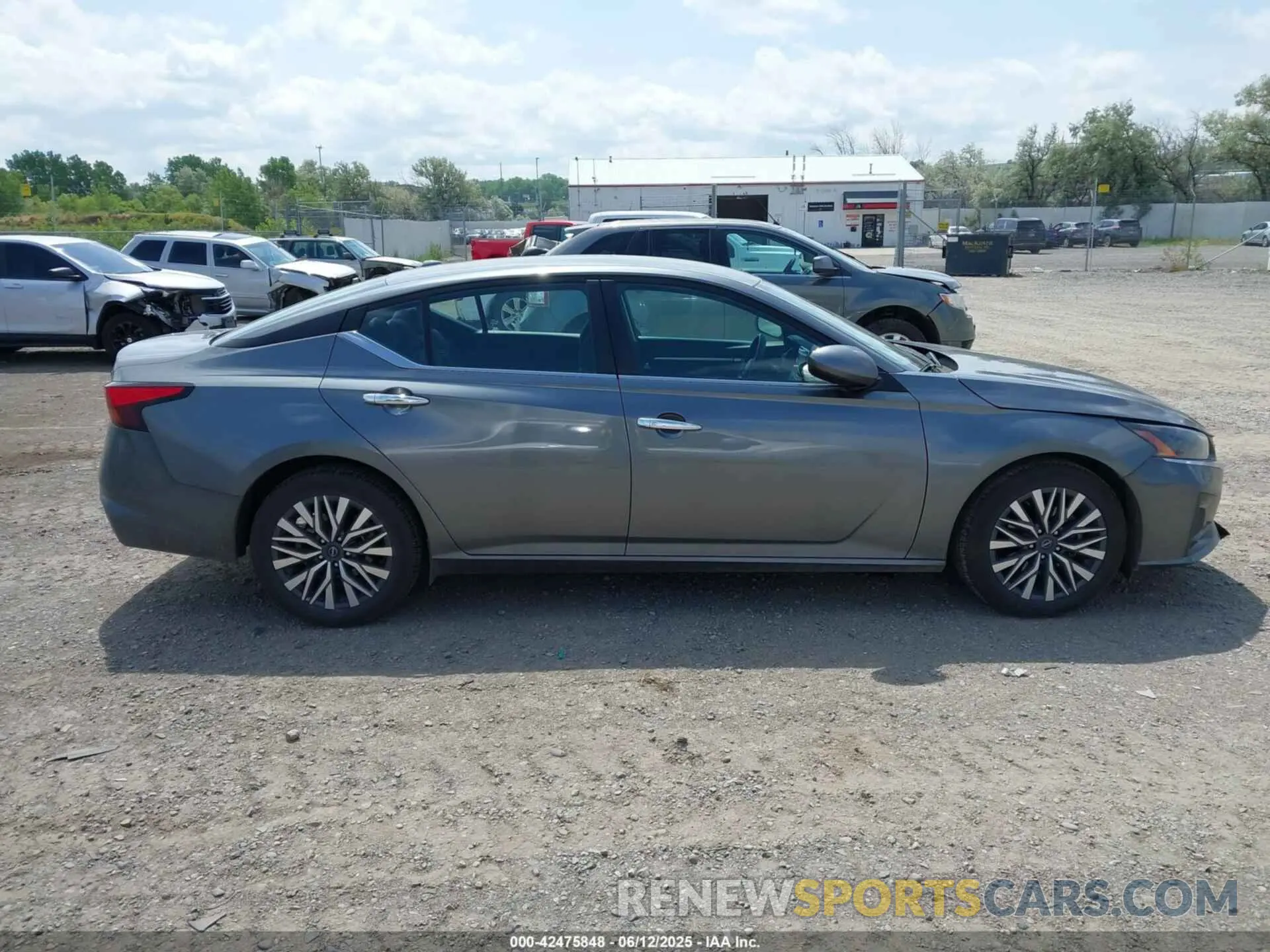 13 Photograph of a damaged car 1N4BL4DV8PN390751 NISSAN ALTIMA 2023