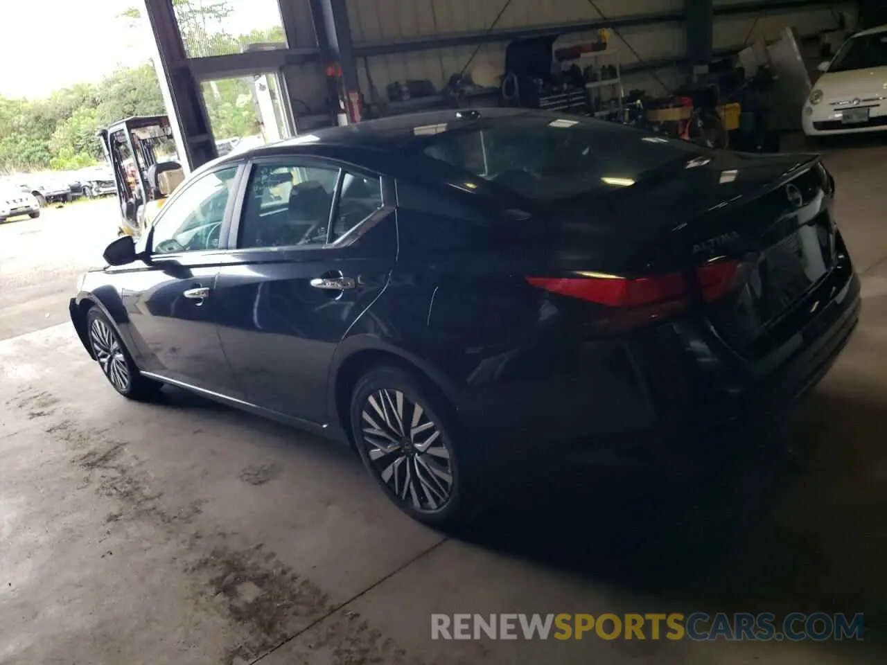 2 Photograph of a damaged car 1N4BL4DV8PN412554 NISSAN ALTIMA 2023