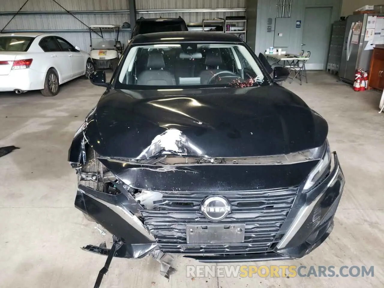 5 Photograph of a damaged car 1N4BL4DV8PN412554 NISSAN ALTIMA 2023