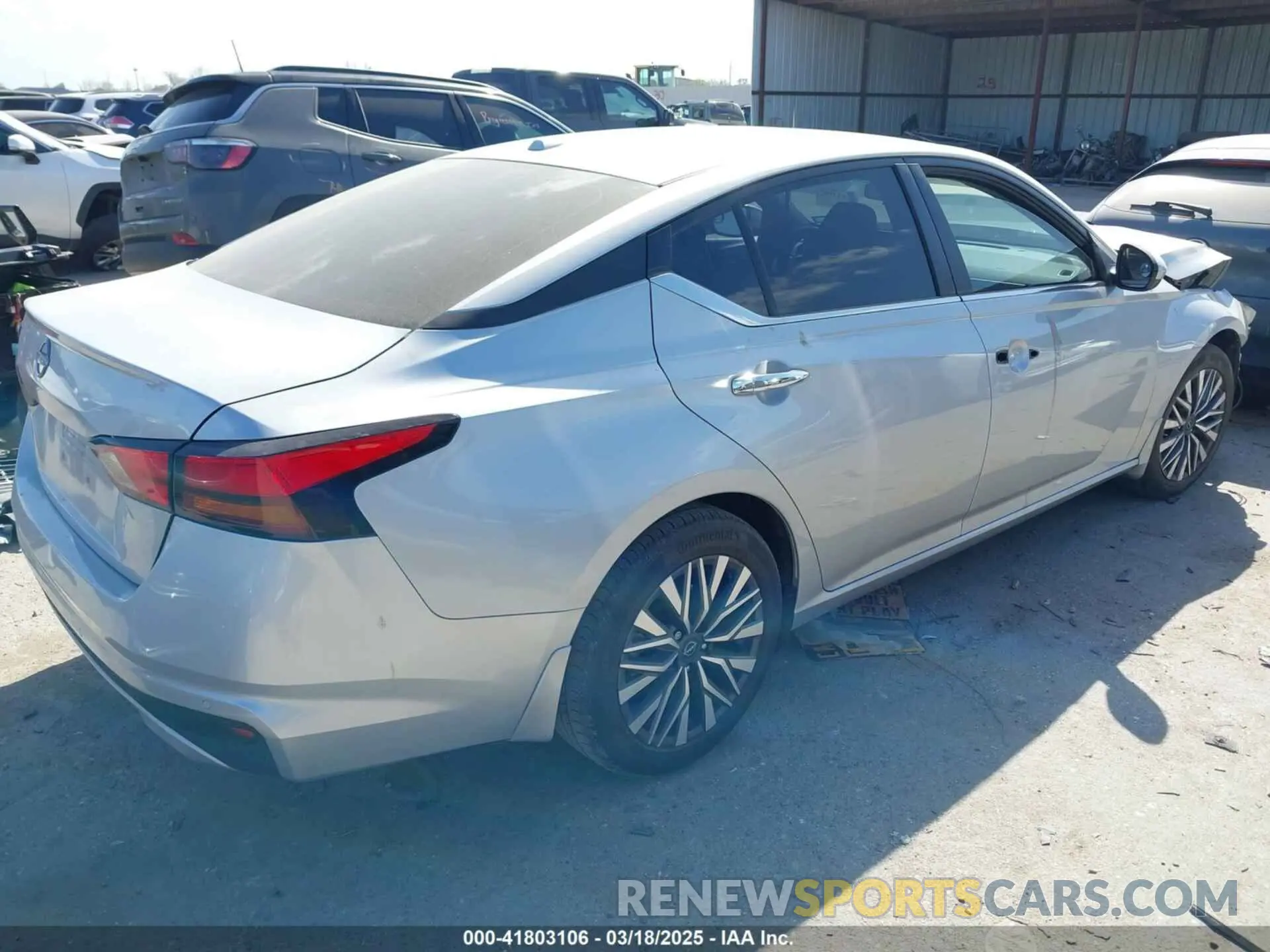 4 Photograph of a damaged car 1N4BL4DV9PN302368 NISSAN ALTIMA 2023