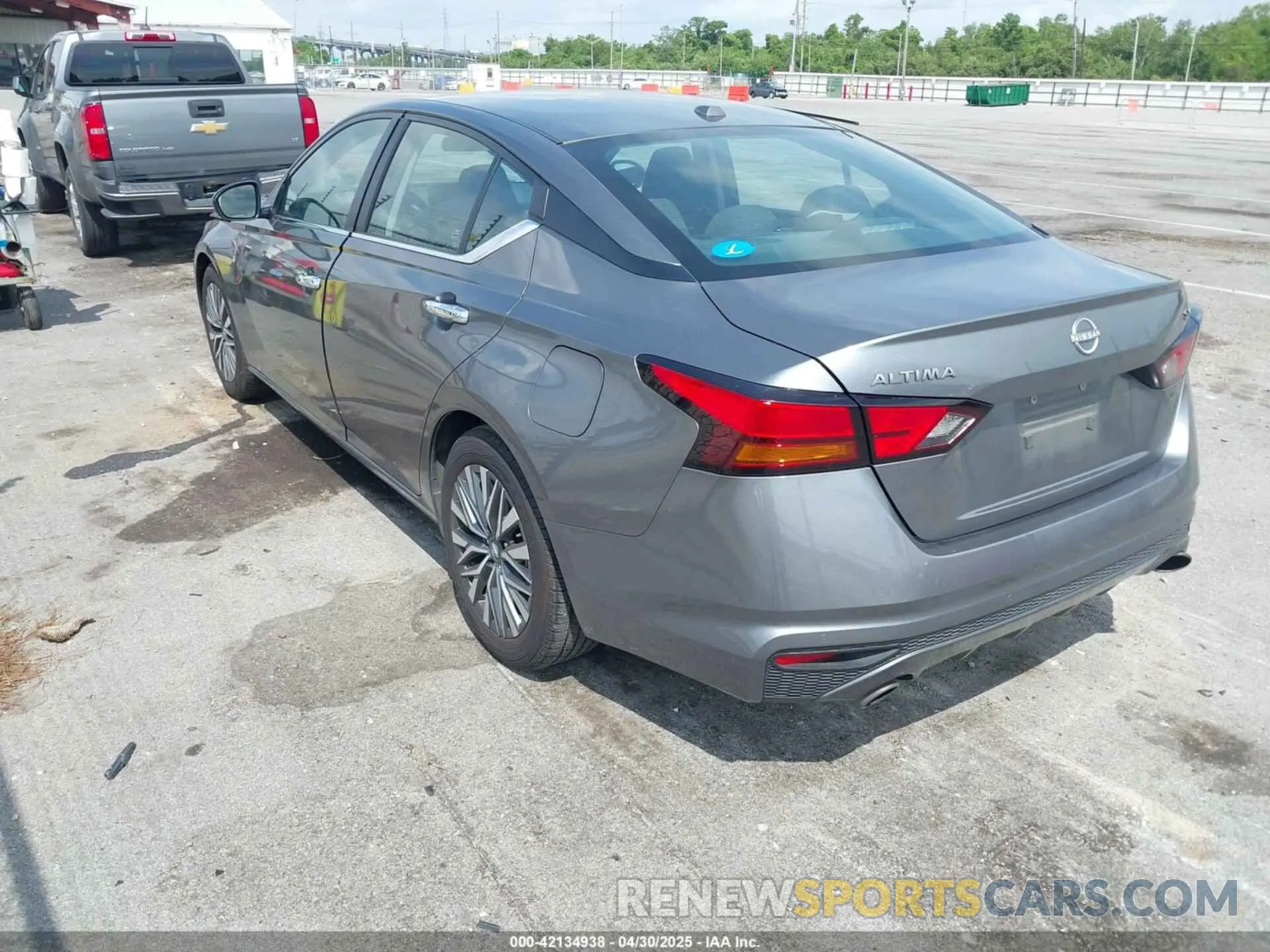 3 Фотография поврежденного автомобиля 1N4BL4DV9PN366815 NISSAN ALTIMA 2023