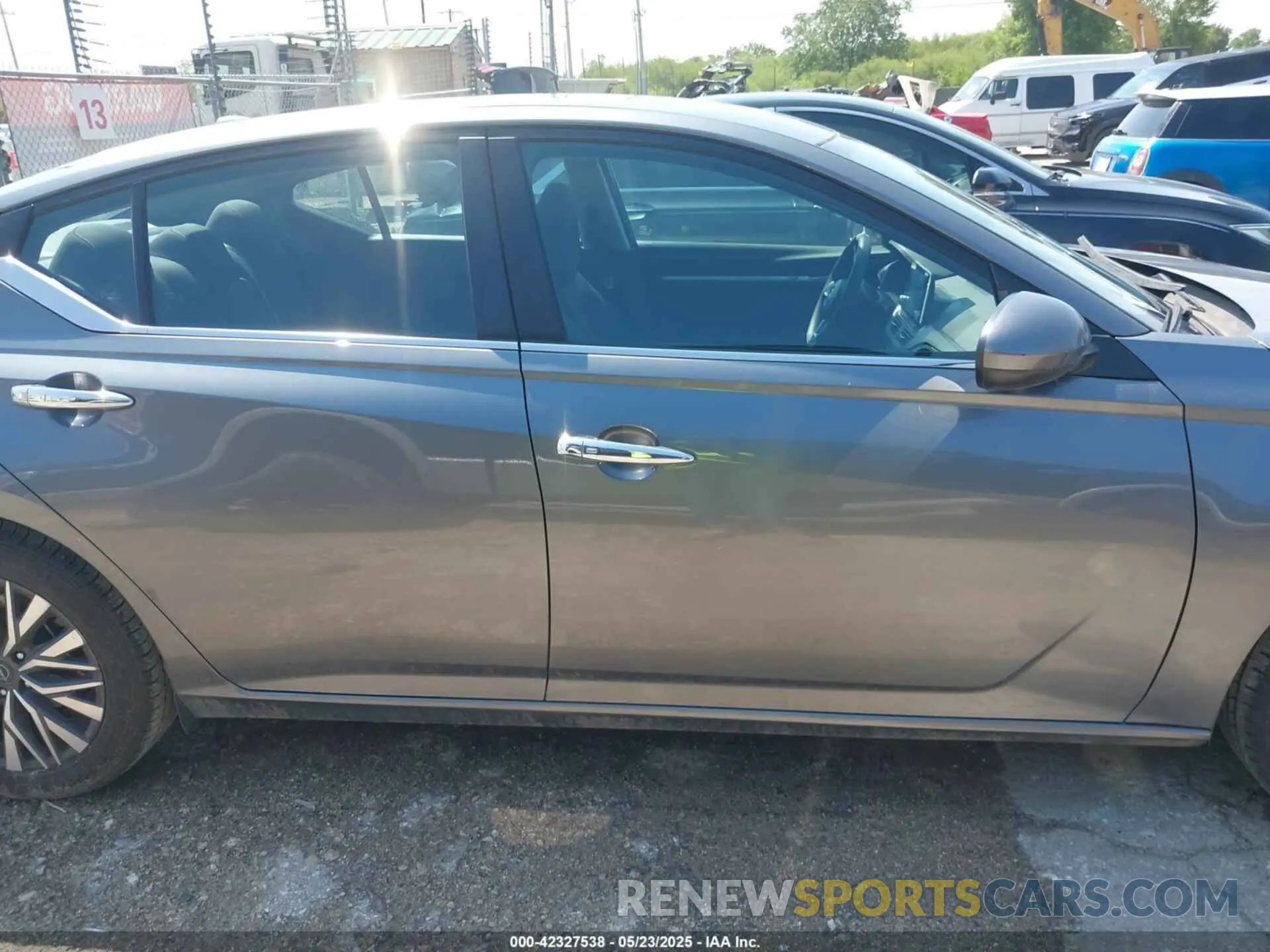 13 Photograph of a damaged car 1N4BL4DVXPN324993 NISSAN ALTIMA 2023