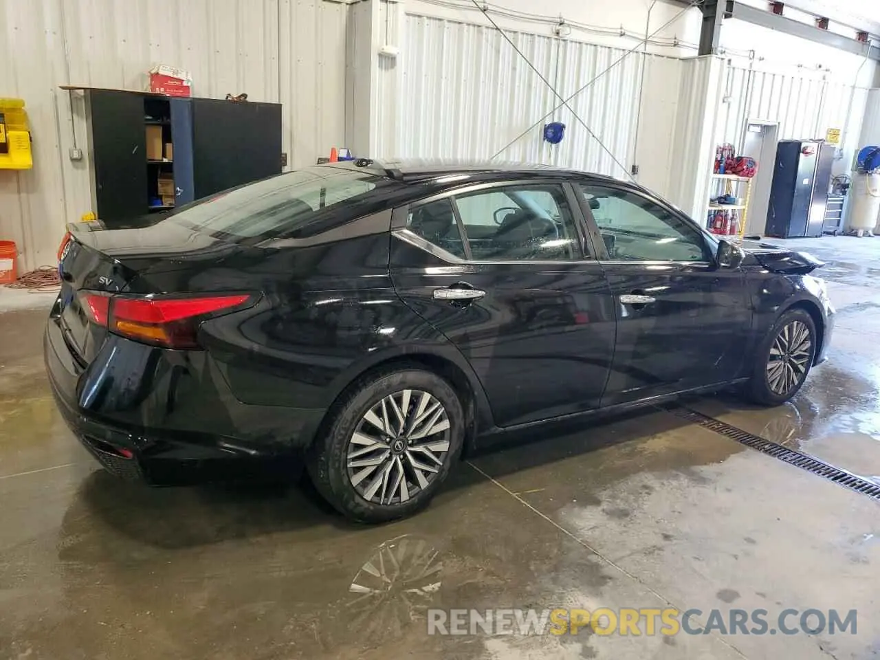 3 Photograph of a damaged car 1N4BL4DVXPN348890 NISSAN ALTIMA 2023