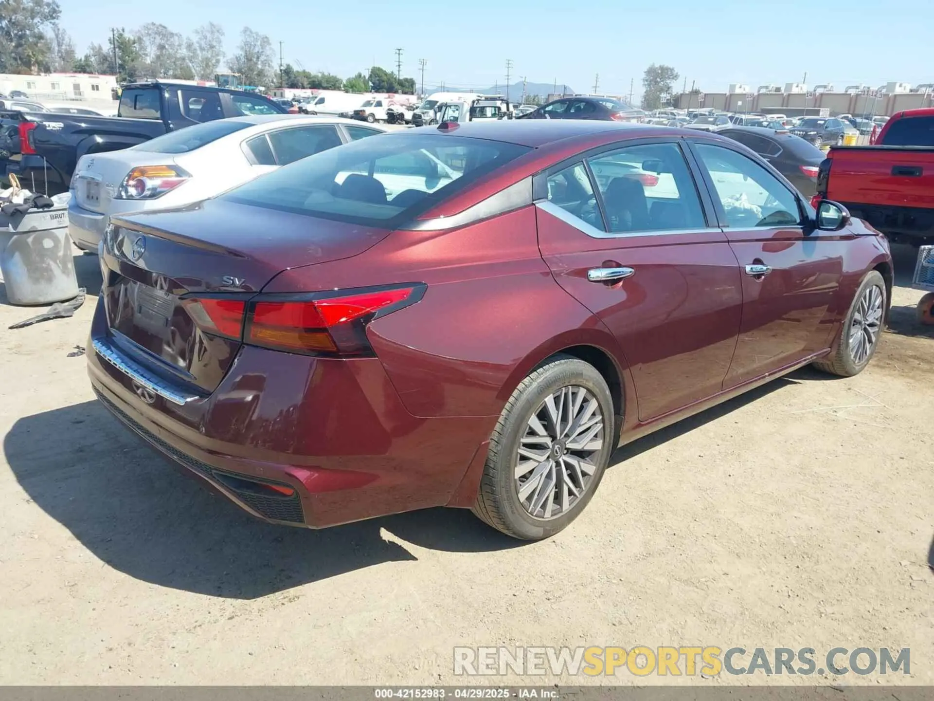 4 Фотография поврежденного автомобиля 1N4BL4DVXPN379301 NISSAN ALTIMA 2023