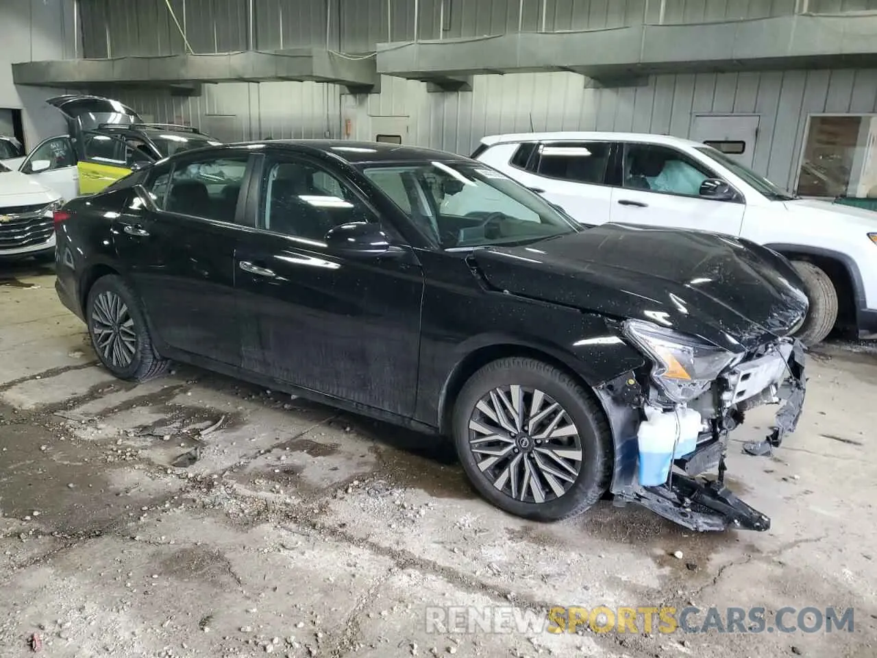 4 Photograph of a damaged car 1N4BL4DW8PN353675 NISSAN ALTIMA 2023