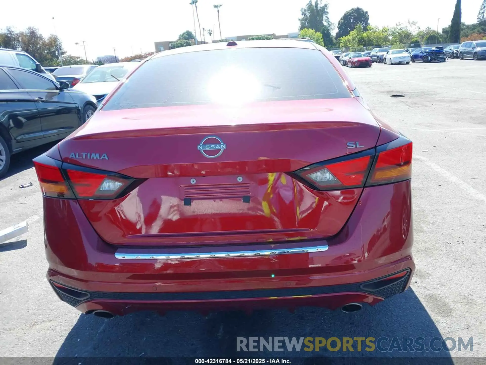 17 Photograph of a damaged car 1N4BL4EV0PN400946 NISSAN ALTIMA 2023