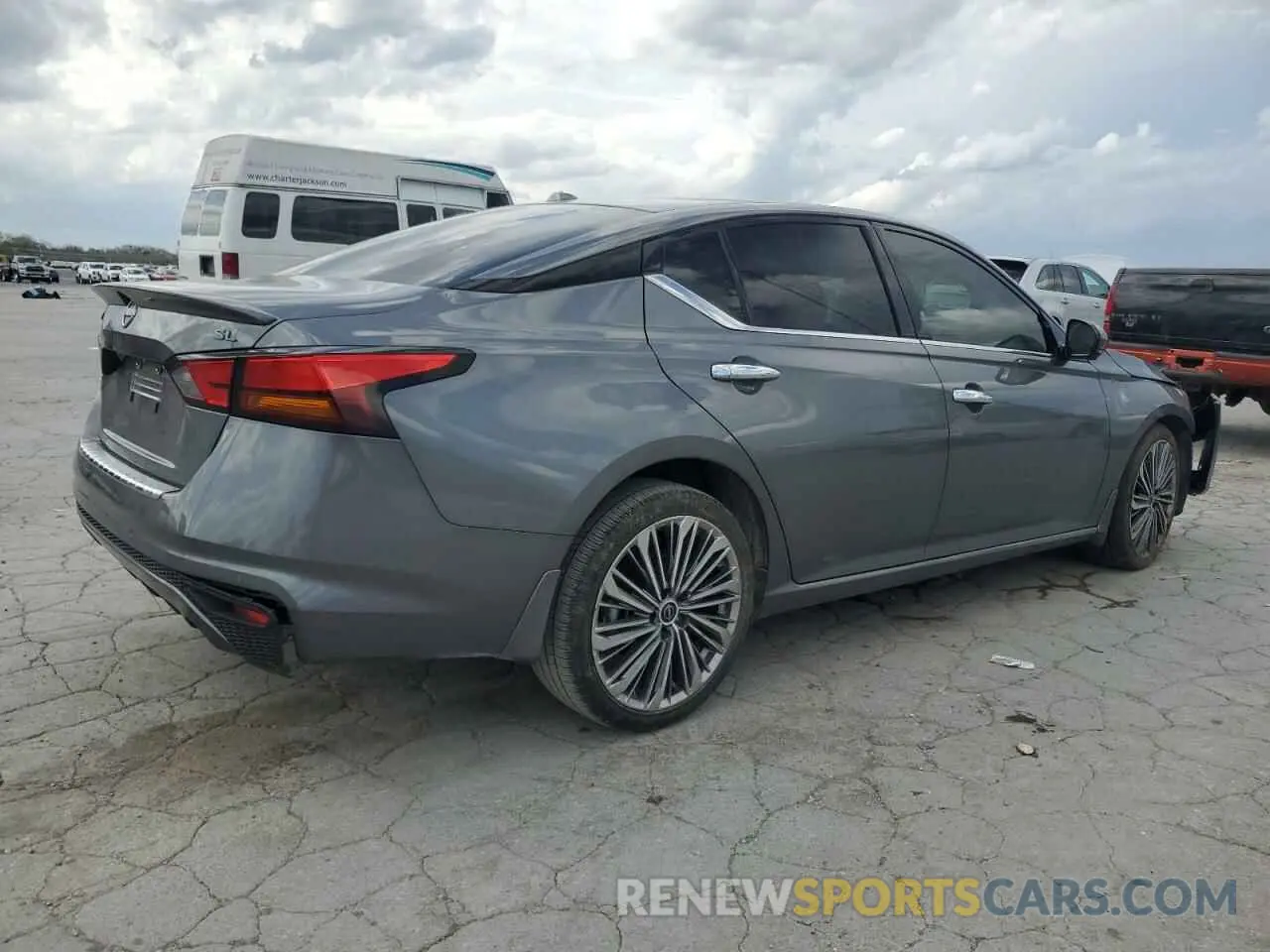 3 Фотография поврежденного автомобиля 1N4BL4EV2PN380988 NISSAN ALTIMA 2023