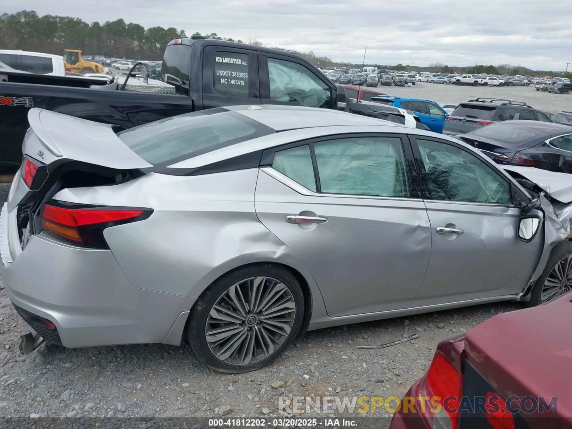 13 Photograph of a damaged car 1N4BL4EV2PN381834 NISSAN ALTIMA 2023