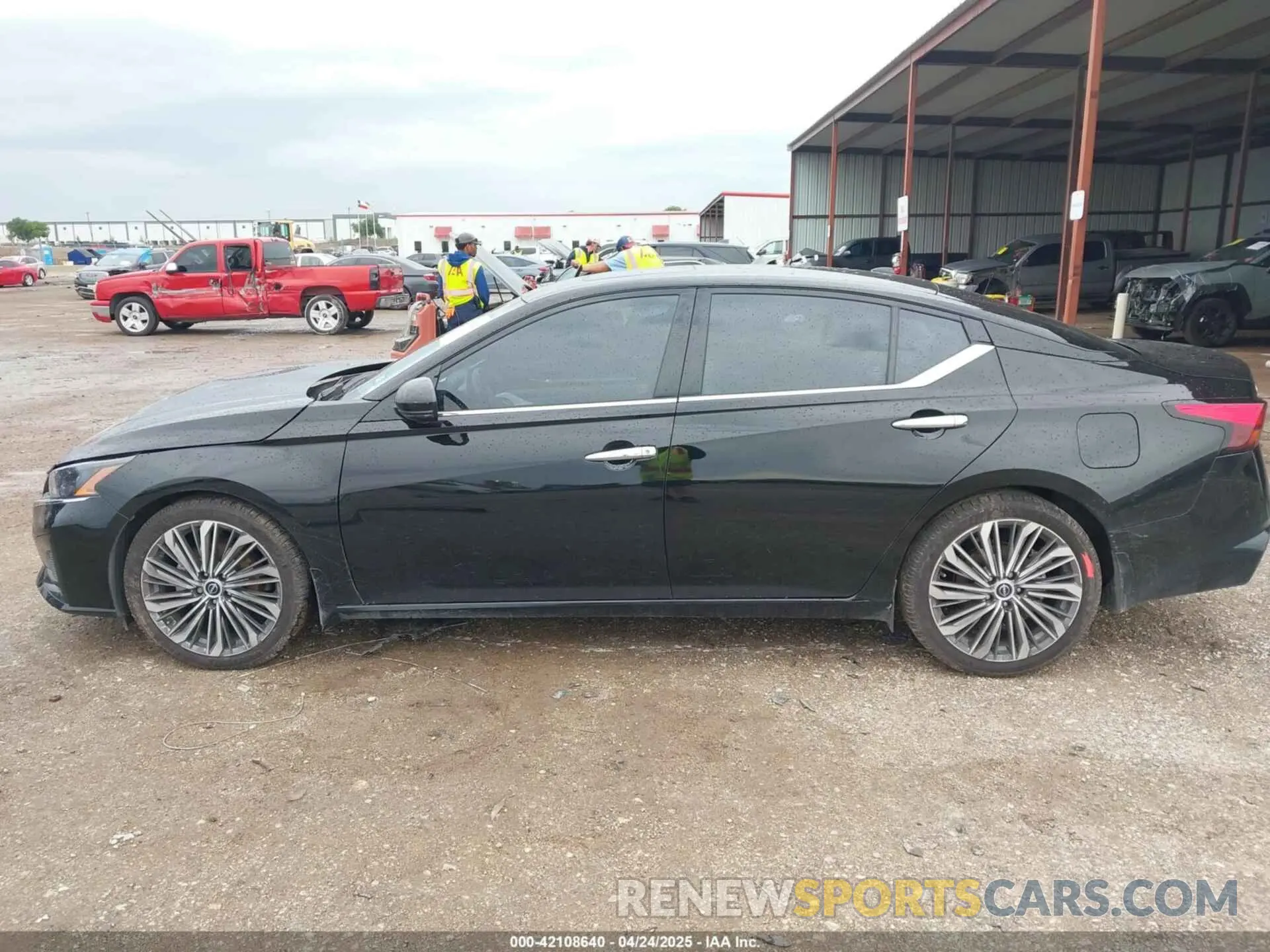 14 Photograph of a damaged car 1N4BL4EV3PN332464 NISSAN ALTIMA 2023