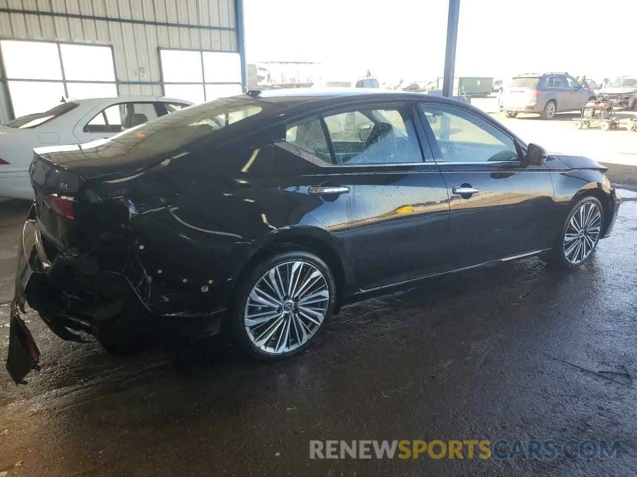 3 Фотография поврежденного автомобиля 1N4BL4EV3PN383334 NISSAN ALTIMA 2023