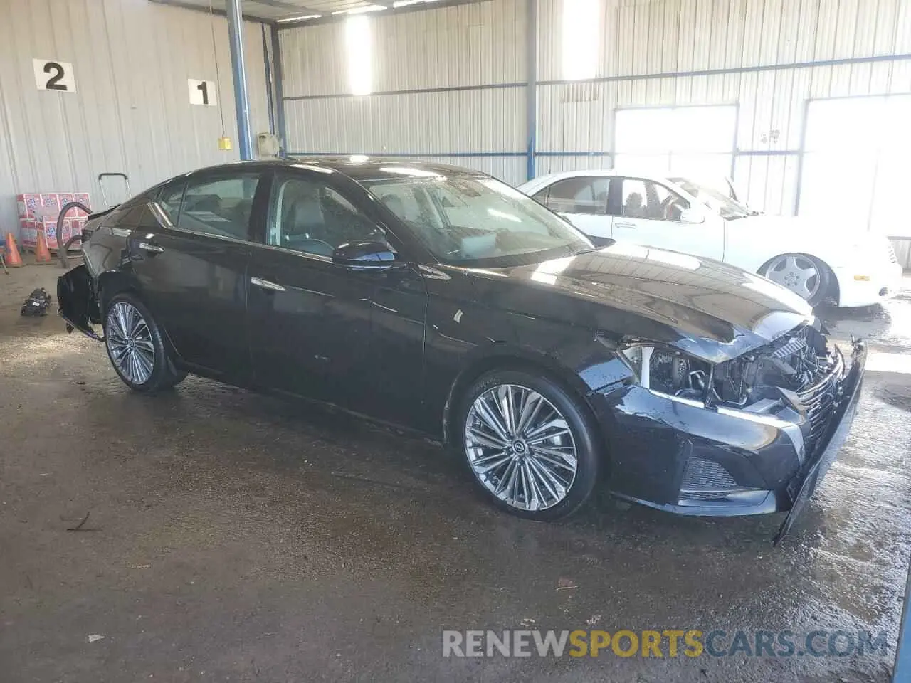 4 Фотография поврежденного автомобиля 1N4BL4EV3PN383334 NISSAN ALTIMA 2023
