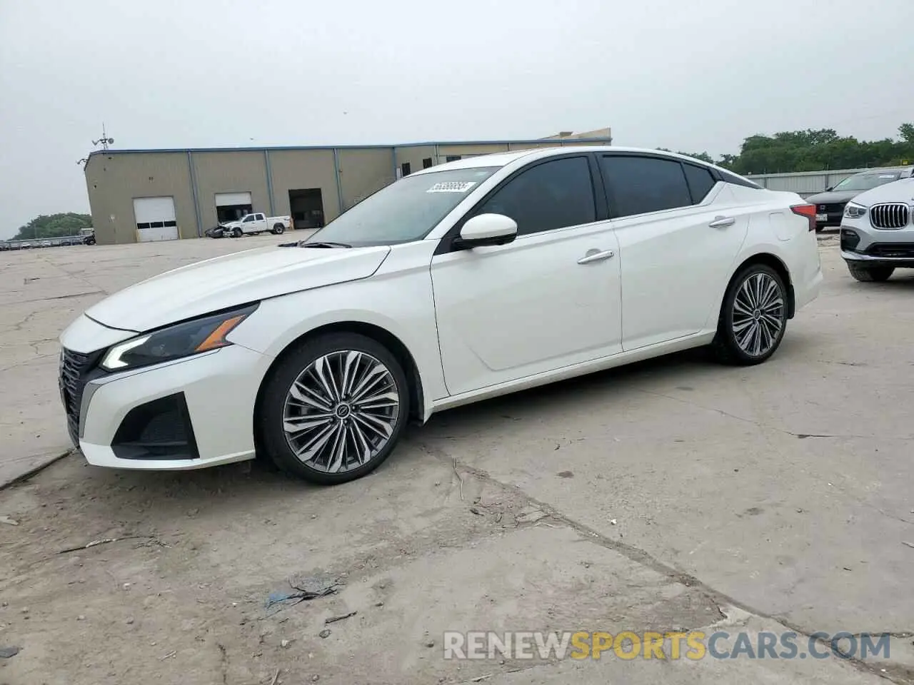 1 Фотография поврежденного автомобиля 1N4BL4EV5PN310353 NISSAN ALTIMA 2023