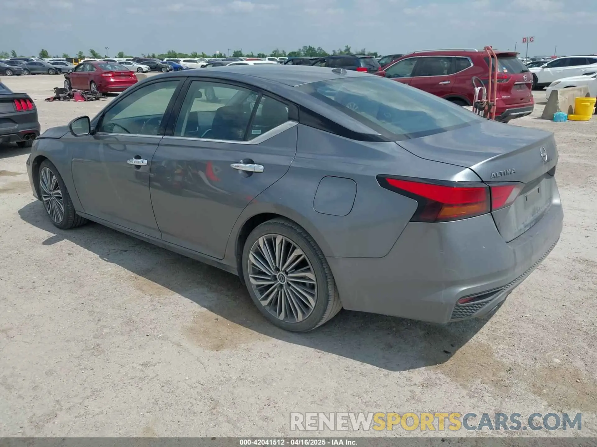 3 Photograph of a damaged car 1N4BL4EV5PN364624 NISSAN ALTIMA 2023