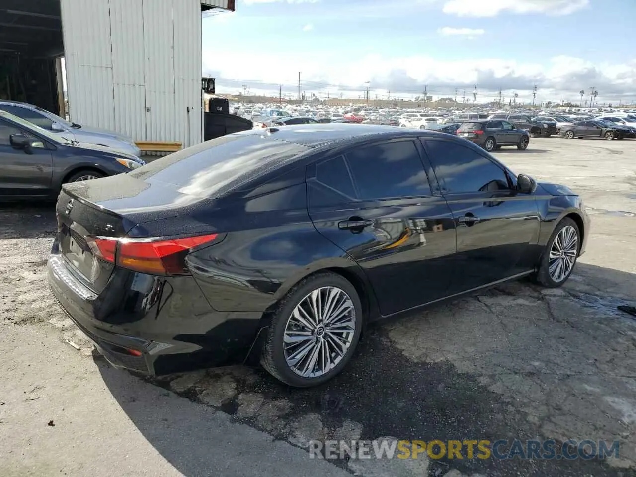 3 Фотография поврежденного автомобиля 1N4BL4EV5PN424823 NISSAN ALTIMA 2023