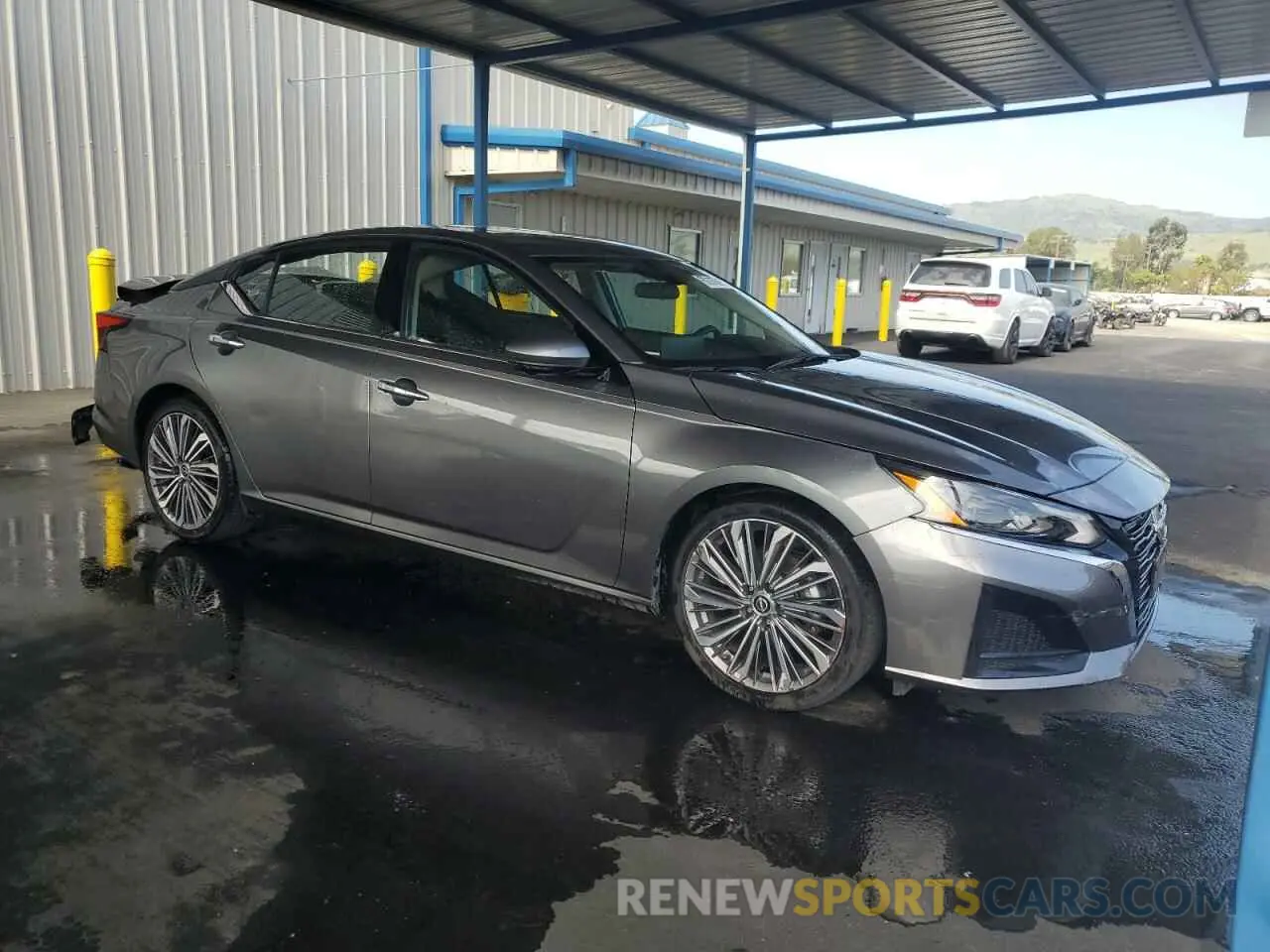 4 Фотография поврежденного автомобиля 1N4BL4EV9PN336860 NISSAN ALTIMA 2023