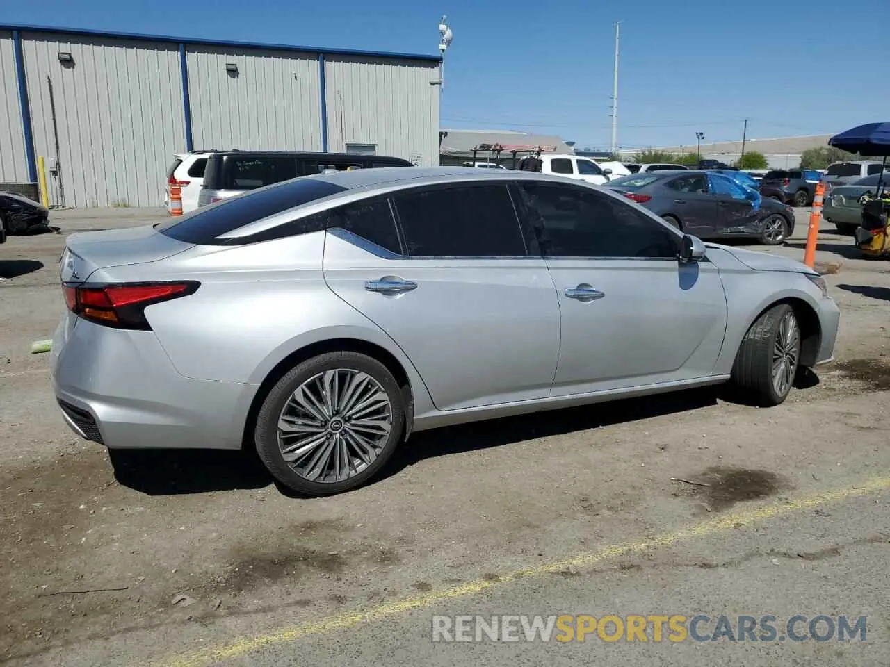 3 Photograph of a damaged car 1N4BL4EV9PN362164 NISSAN ALTIMA 2023