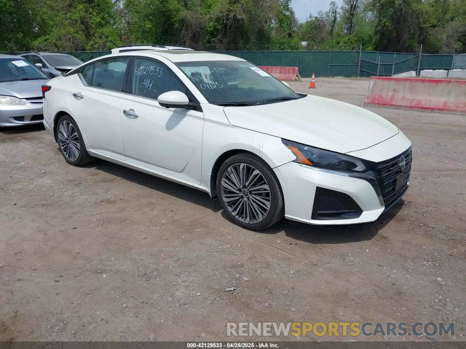 1 Photograph of a damaged car 1N4BL4EV9PN363931 NISSAN ALTIMA 2023