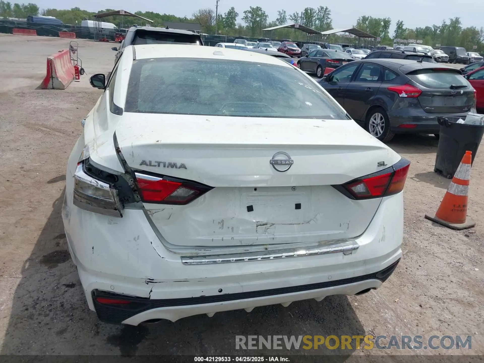 6 Photograph of a damaged car 1N4BL4EV9PN363931 NISSAN ALTIMA 2023