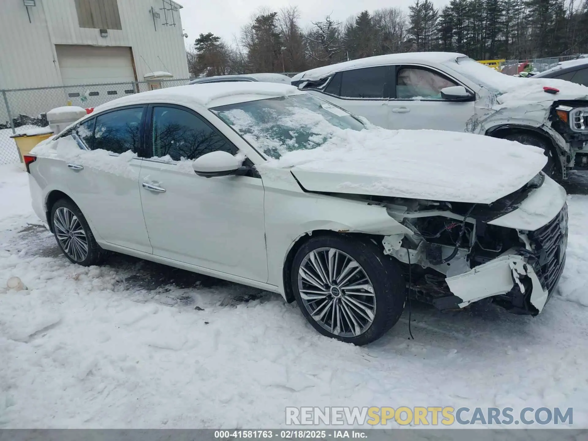 13 Photograph of a damaged car 1N4BL4EW5PN396465 NISSAN ALTIMA 2023