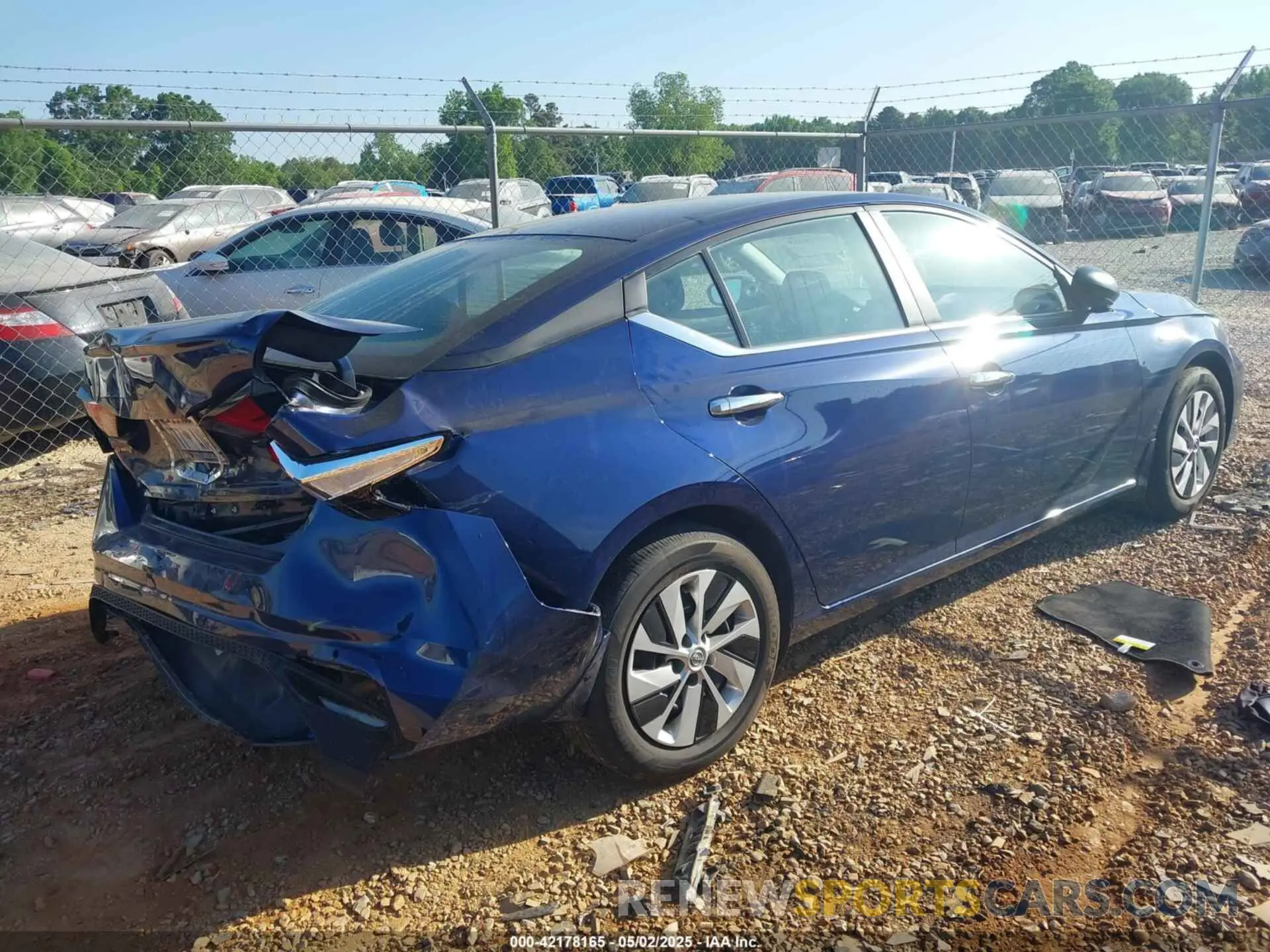 4 Photograph of a damaged car 1N4BL4BV0RN394105 NISSAN ALTIMA 2024