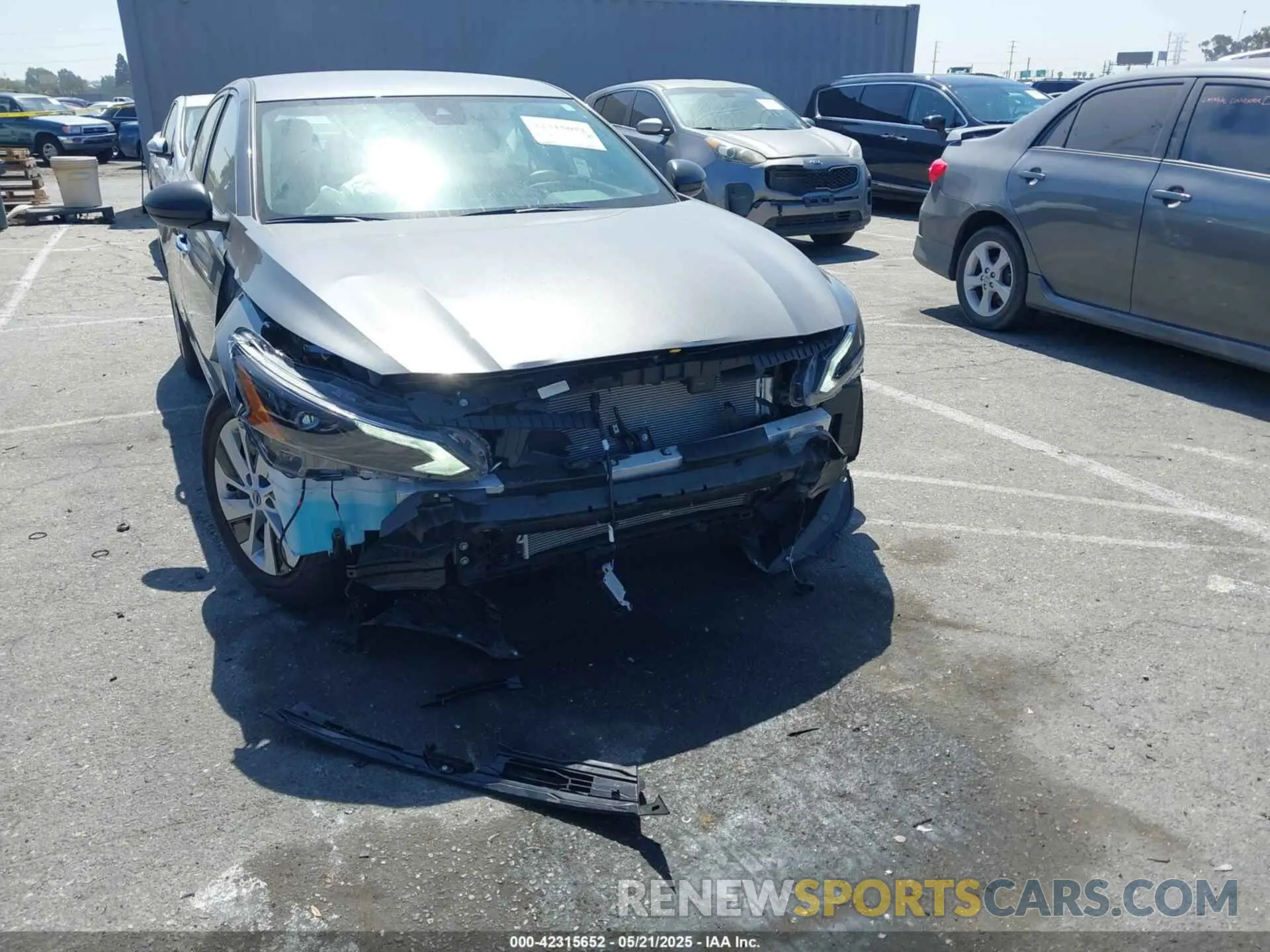12 Фотография поврежденного автомобиля 1N4BL4BV0RN395657 NISSAN ALTIMA 2024