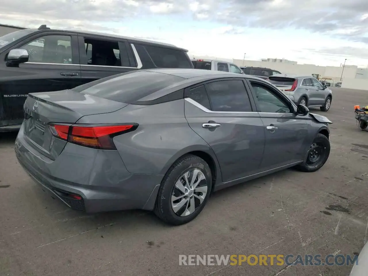 3 Photograph of a damaged car 1N4BL4BV1RN344166 NISSAN ALTIMA 2024