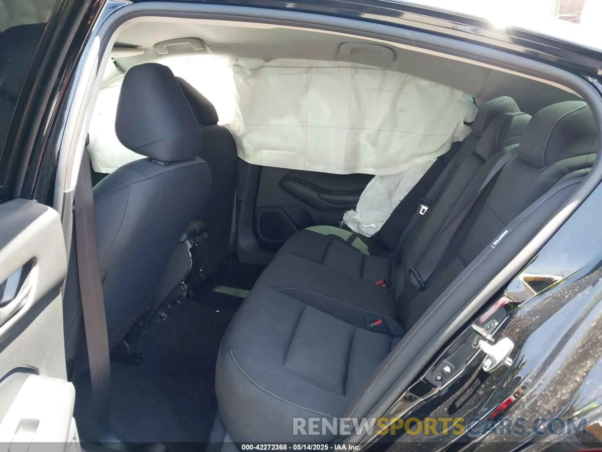 8 Photograph of a damaged car 1N4BL4BV1RN383288 NISSAN ALTIMA 2024