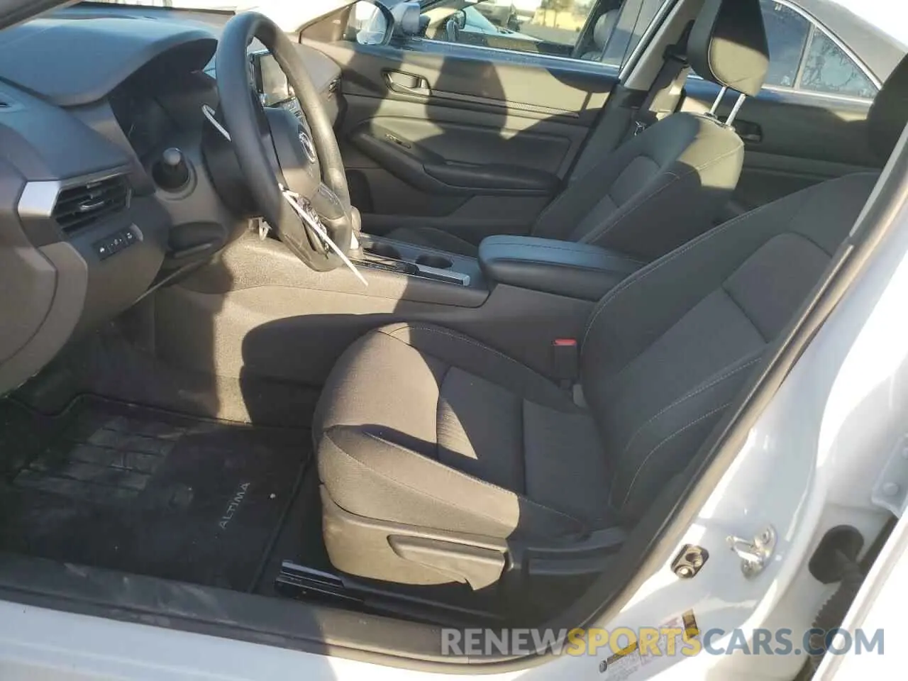 7 Фотография поврежденного автомобиля 1N4BL4BV2RN436404 NISSAN ALTIMA 2024
