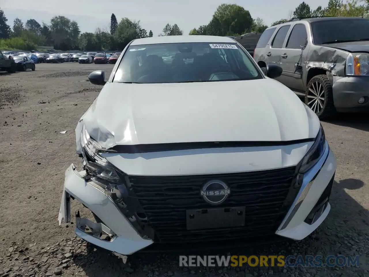 5 Photograph of a damaged car 1N4BL4BV3RN370137 NISSAN ALTIMA 2024
