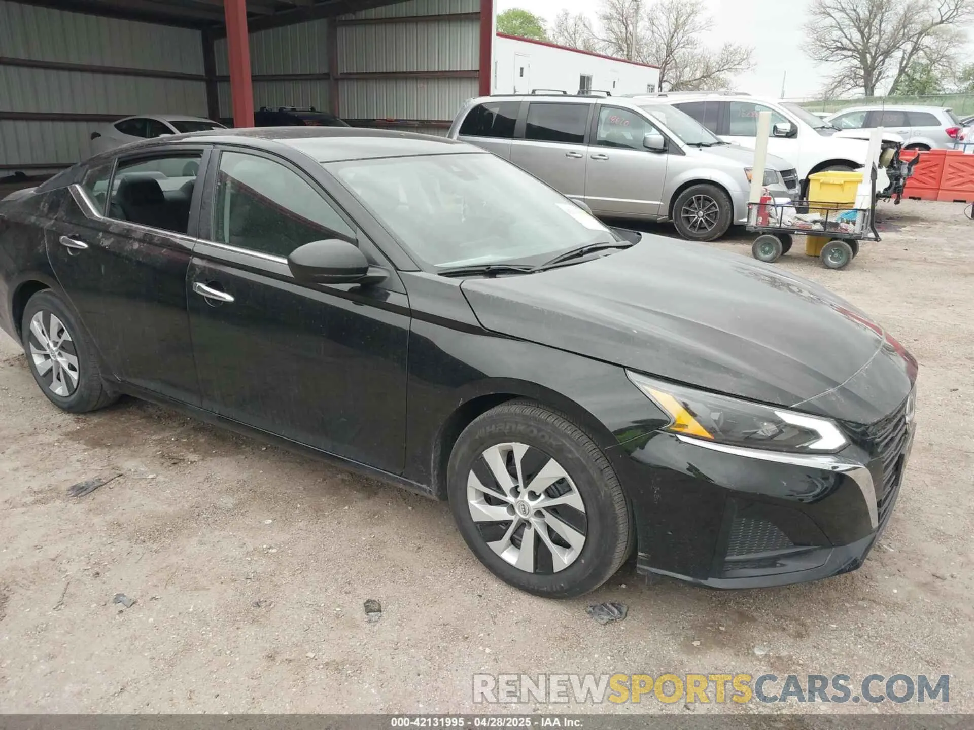 1 Фотография поврежденного автомобиля 1N4BL4BV3RN401368 NISSAN ALTIMA 2024