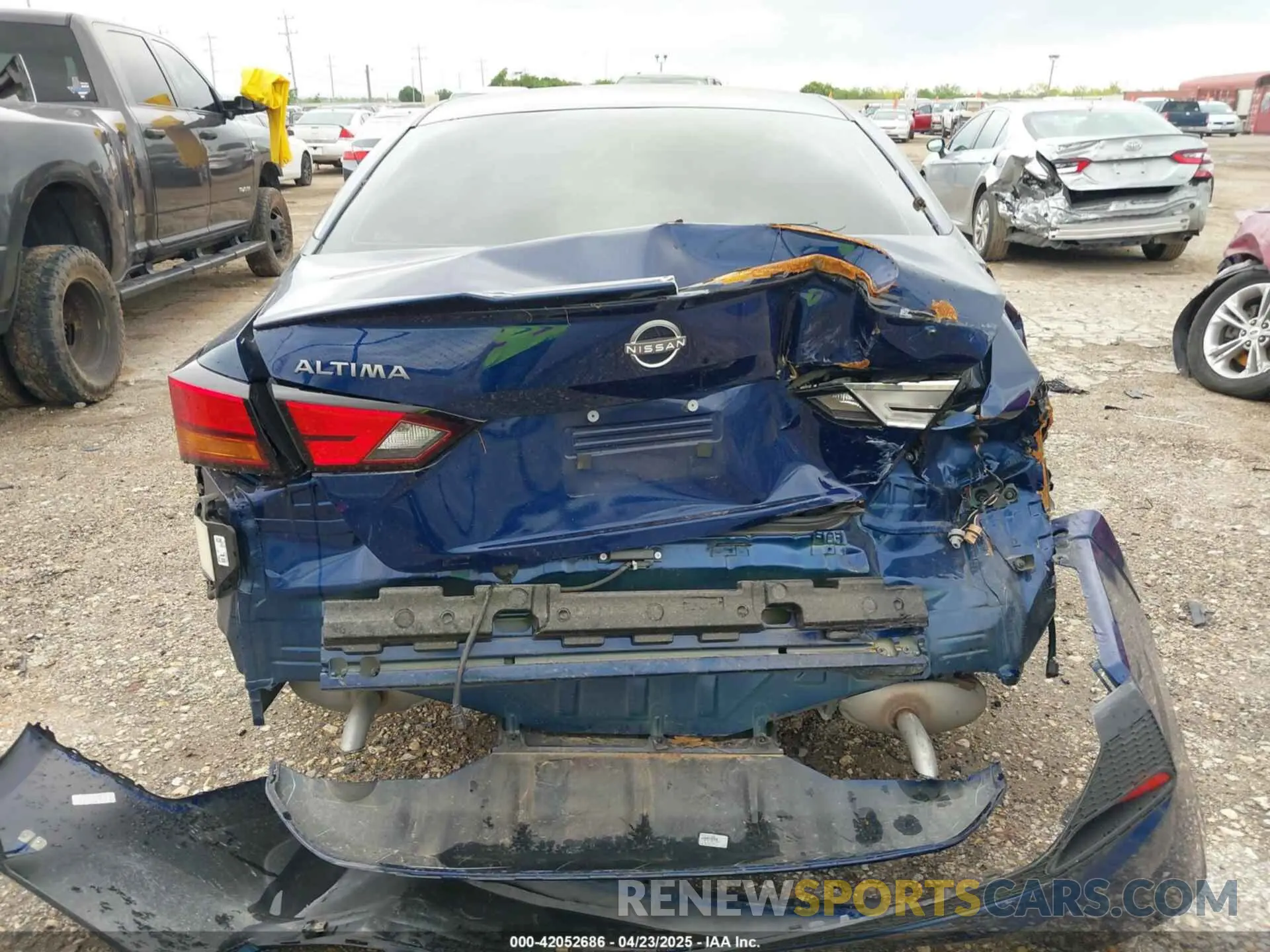 16 Photograph of a damaged car 1N4BL4BV6RN341733 NISSAN ALTIMA 2024