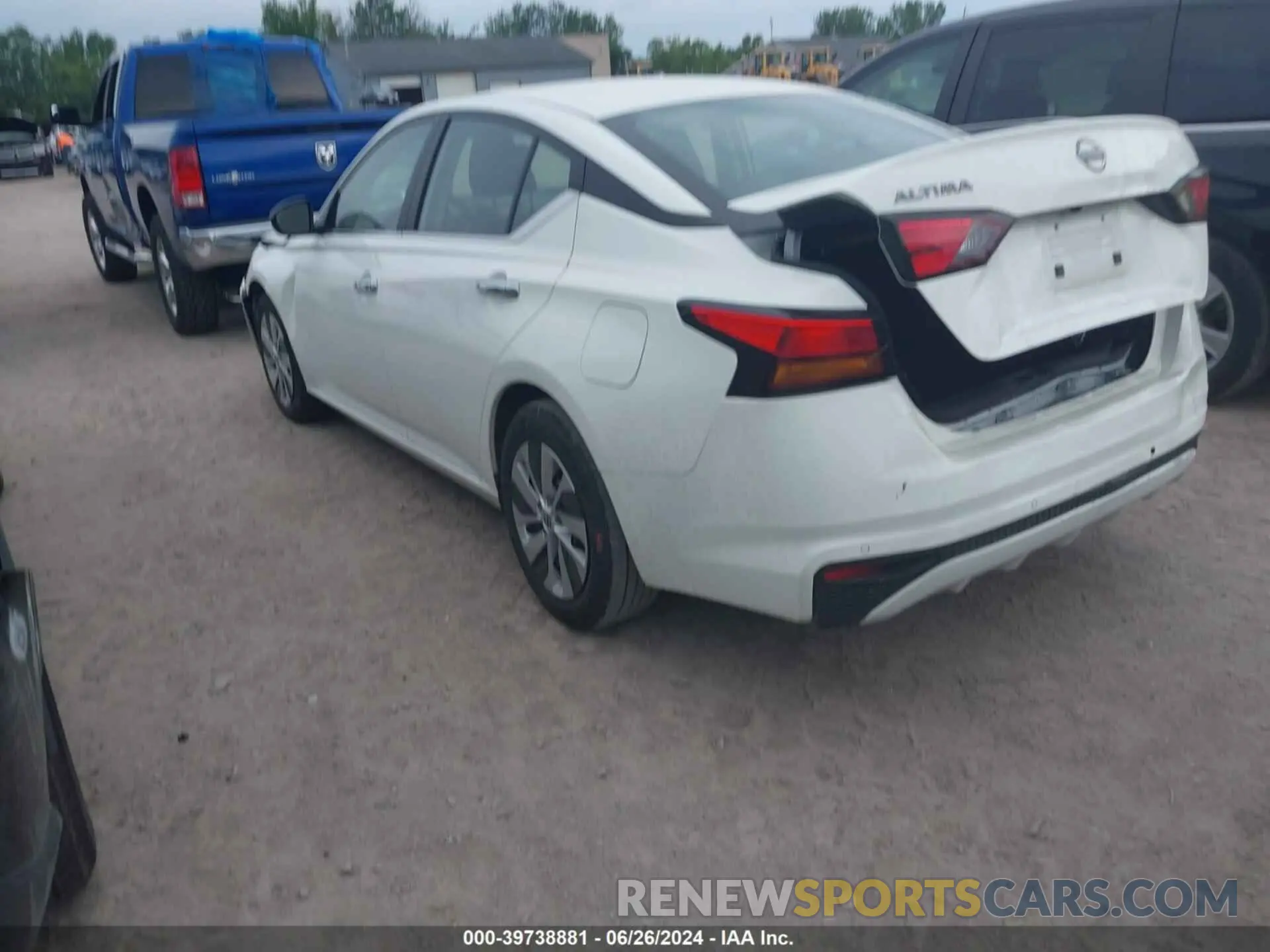 3 Фотография поврежденного автомобиля 1N4BL4BV6RN370195 NISSAN ALTIMA 2024