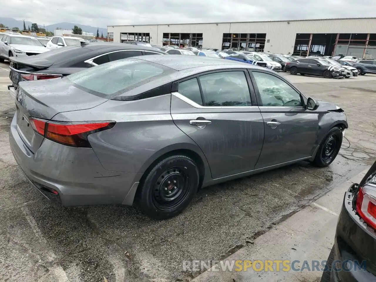 3 Фотография поврежденного автомобиля 1N4BL4BV6RN428287 NISSAN ALTIMA 2024