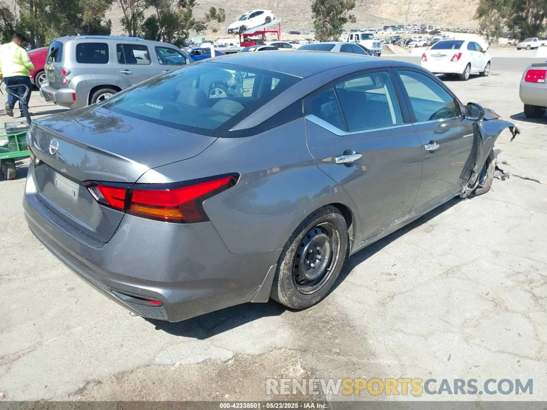 4 Фотография поврежденного автомобиля 1N4BL4BV7RN346164 NISSAN ALTIMA 2024