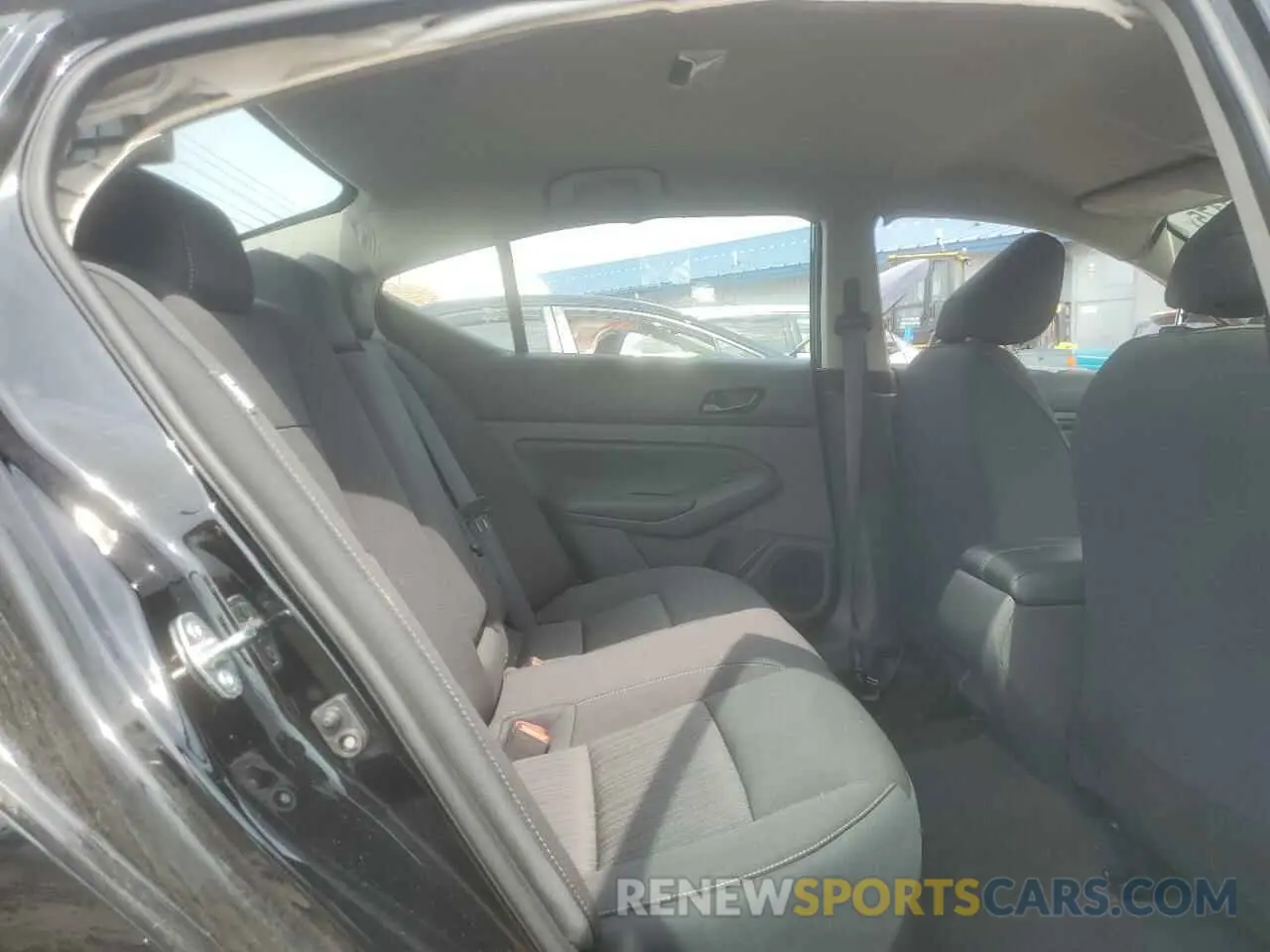 10 Фотография поврежденного автомобиля 1N4BL4BV7RN407870 NISSAN ALTIMA 2024