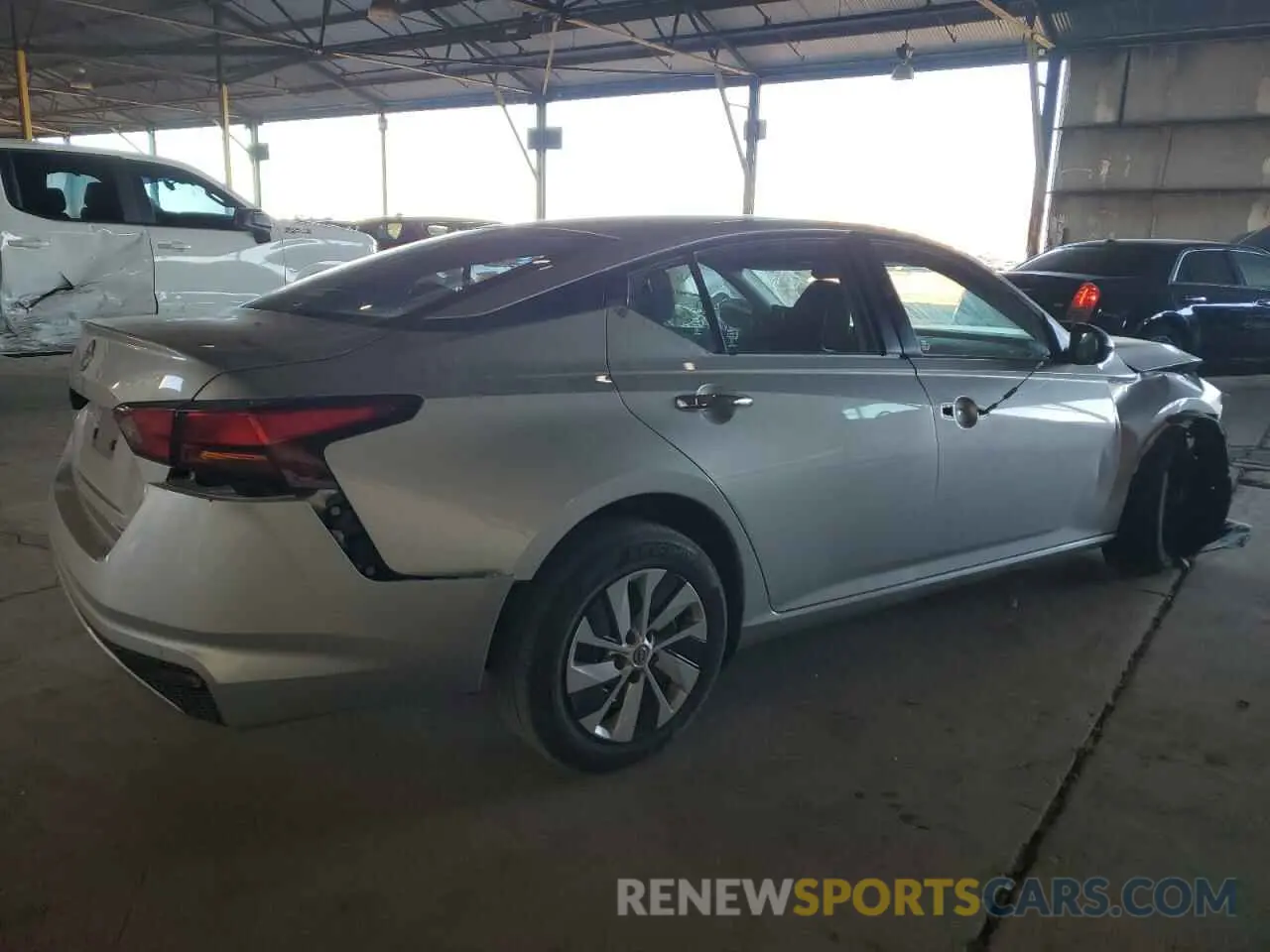 3 Фотография поврежденного автомобиля 1N4BL4BV9RN322206 NISSAN ALTIMA 2024