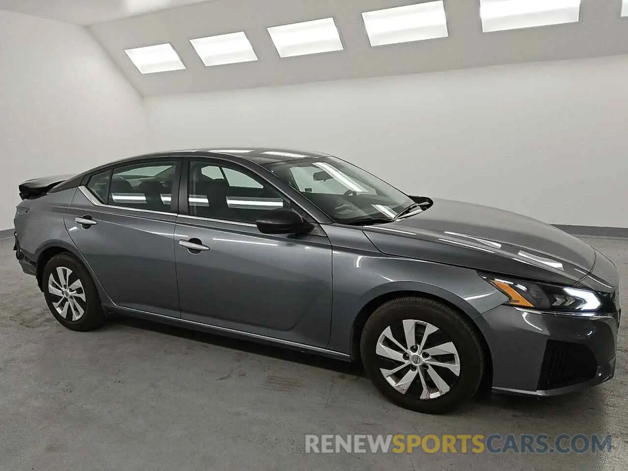 4 Photograph of a damaged car 1N4BL4BV9RN333934 NISSAN ALTIMA 2024