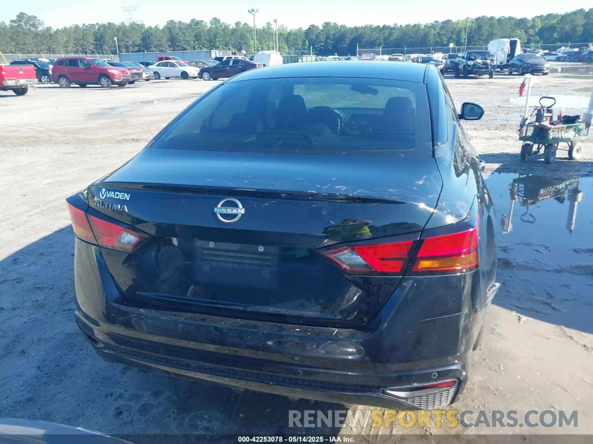 16 Photograph of a damaged car 1N4BL4BV9RN339667 NISSAN ALTIMA 2024
