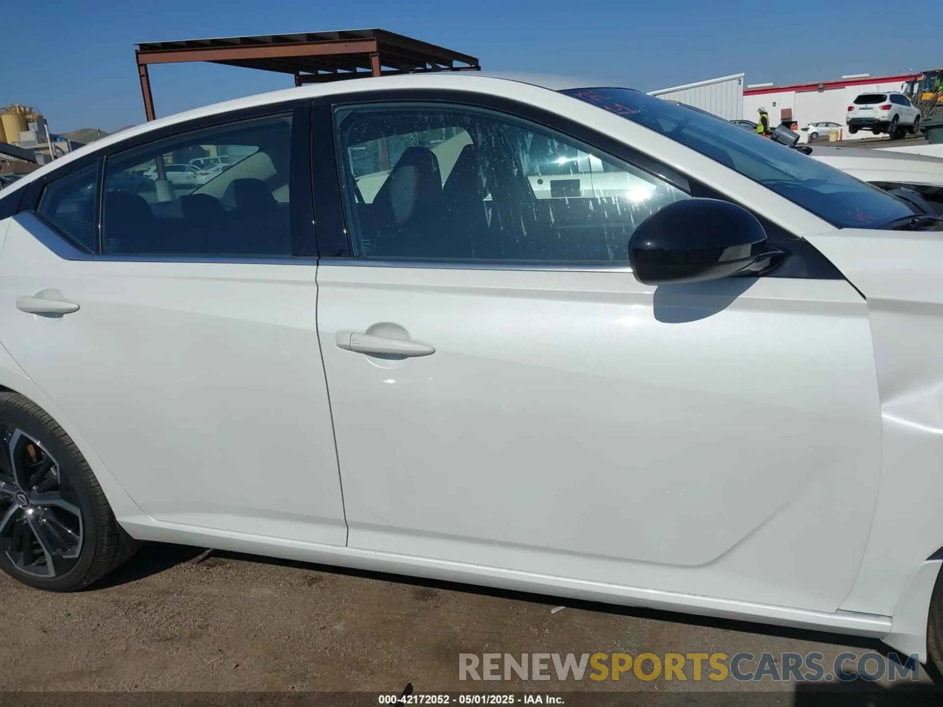 14 Photograph of a damaged car 1N4BL4CV0RN313828 NISSAN ALTIMA 2024