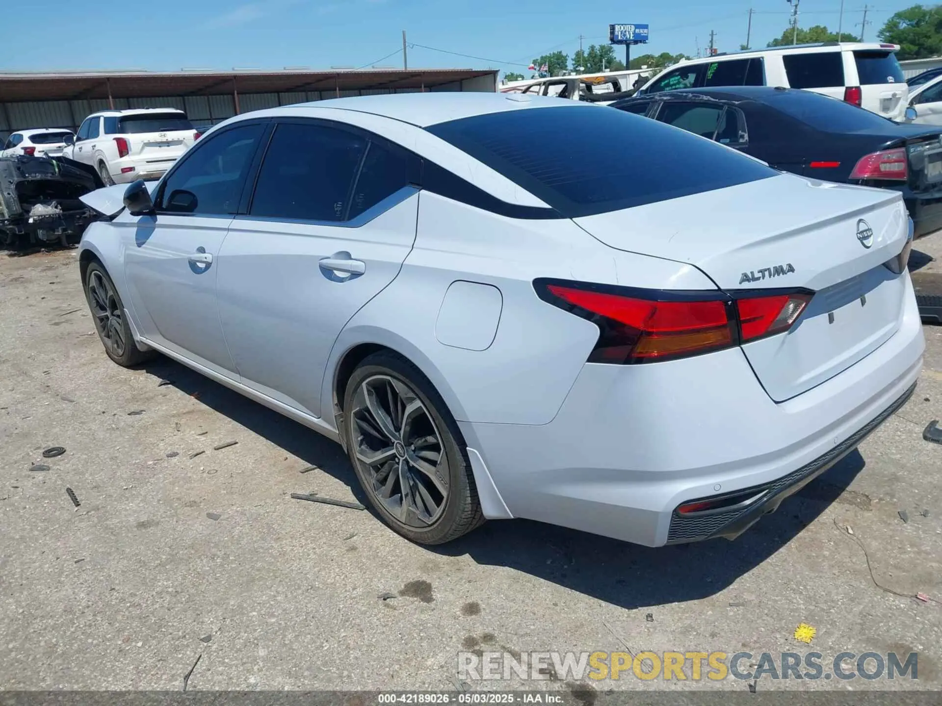 3 Фотография поврежденного автомобиля 1N4BL4CV1RN326118 NISSAN ALTIMA 2024