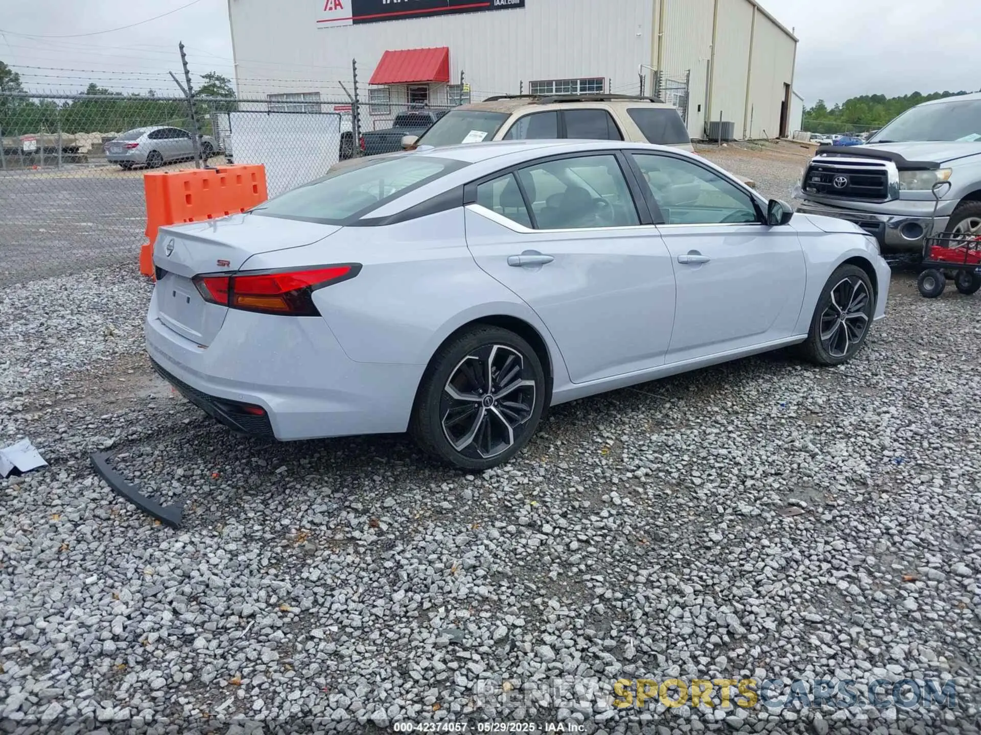 4 Фотография поврежденного автомобиля 1N4BL4CV1RN395164 NISSAN ALTIMA 2024