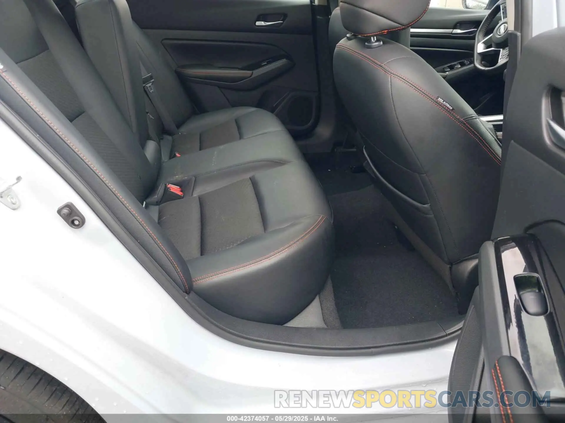 8 Фотография поврежденного автомобиля 1N4BL4CV1RN395164 NISSAN ALTIMA 2024