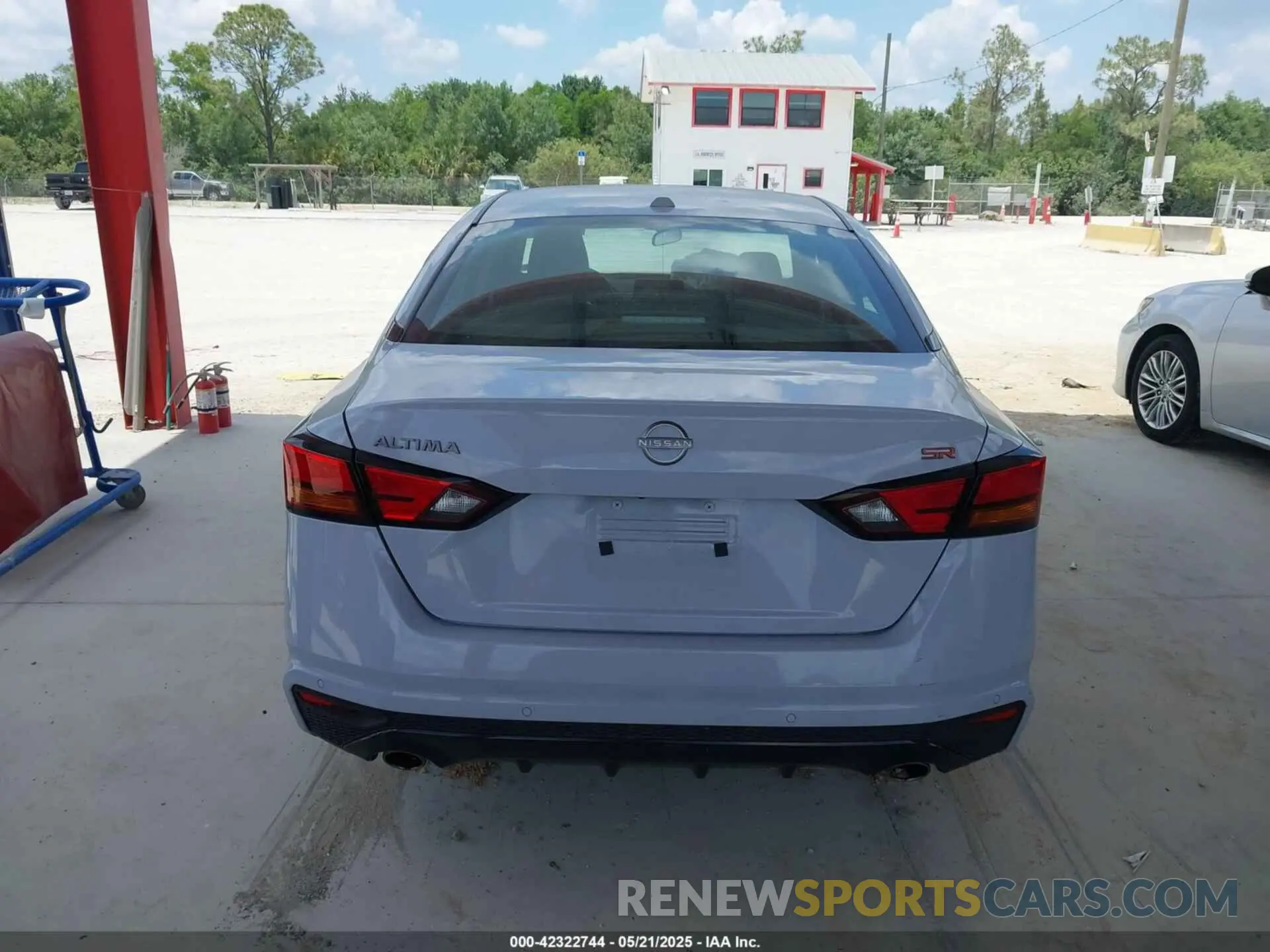 16 Фотография поврежденного автомобиля 1N4BL4CV2RN380575 NISSAN ALTIMA 2024
